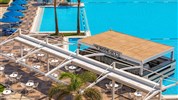 Albatros White Beach Resort