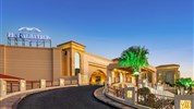 Albatros White Beach Resort