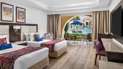Albatros White Beach Resort