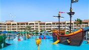 Albatros White Beach Resort