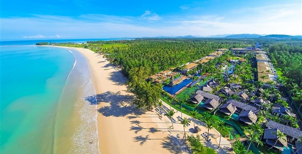 Graceland Khaolak Beach Resort - 