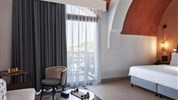 The Cove Rotana Resort - (Interiér) - Pokoj - GUEST/LAGOON/SEAVIEW