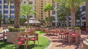 Amwaj Rotana Jumeirah Beach - EXTERIÉR - Zahrada/Posezení