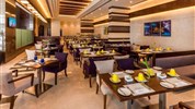 Golden Tulip Media Hotel - (Interiér) - Recepce