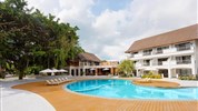 Bangkok a pláže v Pattaya - Bazén v hotelu v Pattaye