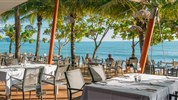La Flora Khao Lak - Pohled z restaurace u pláže