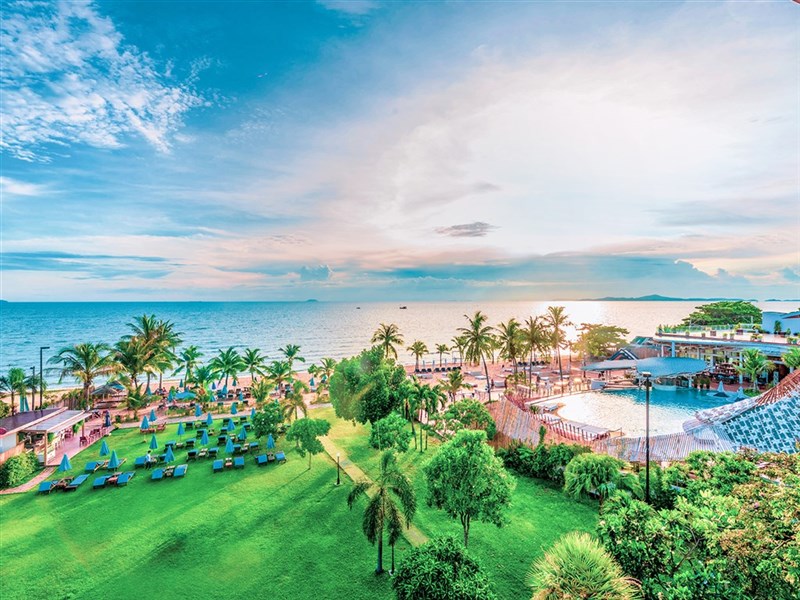 Pinnacle Grand Jomtien Resort & SPA - Pláž a areál hotelu