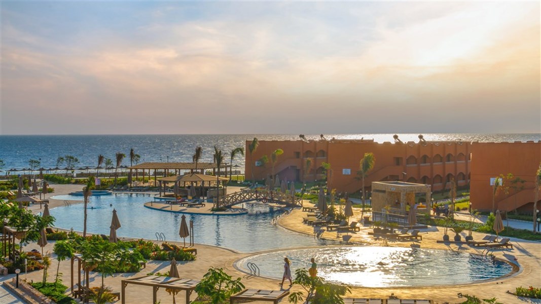 The Three Corners Happy Life Resort - Bazén