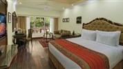 Mayfair Hideaway Resort & SPA