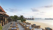 Anantara The Palm Dubai Resort - EXTERIÉR - Pohled na vodní vilky z terasy
