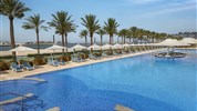 Hilton Dubai Palm Jumeirah - EXTERIÉR - Pohled na bazén