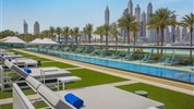 Hilton Dubai Palm Jumeirah - (Exteriér) - Pohled na bazén