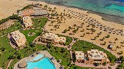 Wadi Lahmy Resort - Pláž a bazén