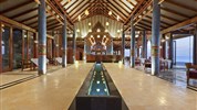 Furaveri Island Resort & Spa