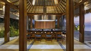 Furaveri Island Resort & Spa