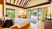 Furaveri Island Resort & Spa