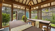 Furaveri Island Resort & Spa