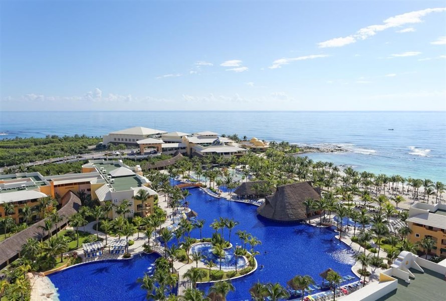 Barcelo Maya Grand Resort