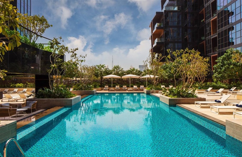 DoubleTree by Hilton Dubai M square Hotel & Residences - (Exteriér) - Bazén