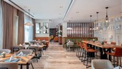 DoubleTree by Hilton Dubai M square Hotel & Residences - (Interiér) - Restaurace