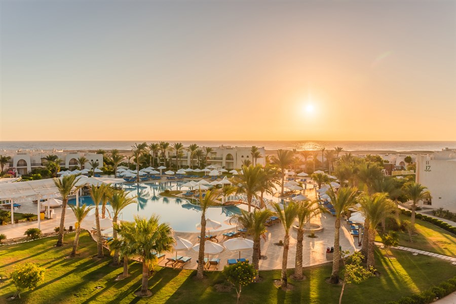 Hilton Nubian Resort Marsa Alam - Zahrada, bazén, budovy