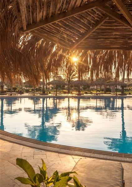 Long Beach Resort - Bazén